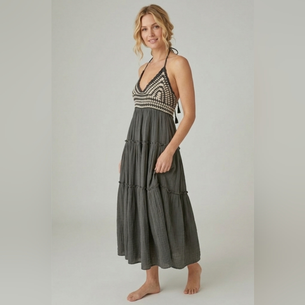 LUCKY BRAND Grey and White Halter Crochet Cotton Tiered Flowy Midi Dress - Sz M